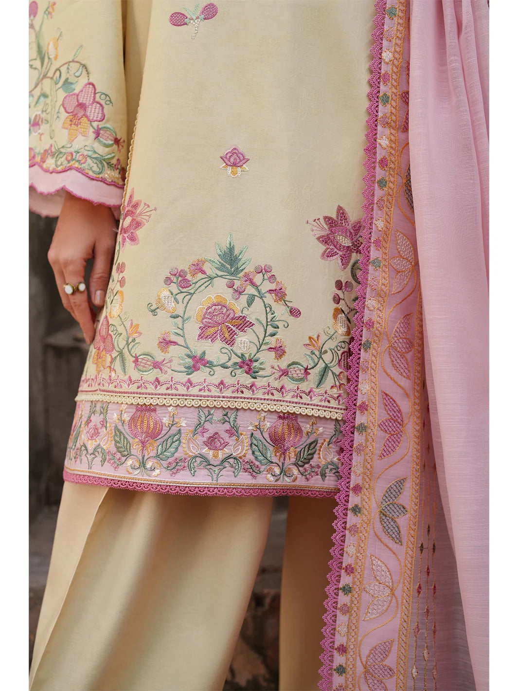 247-B | 3 PC UNSTITCHED LAWN