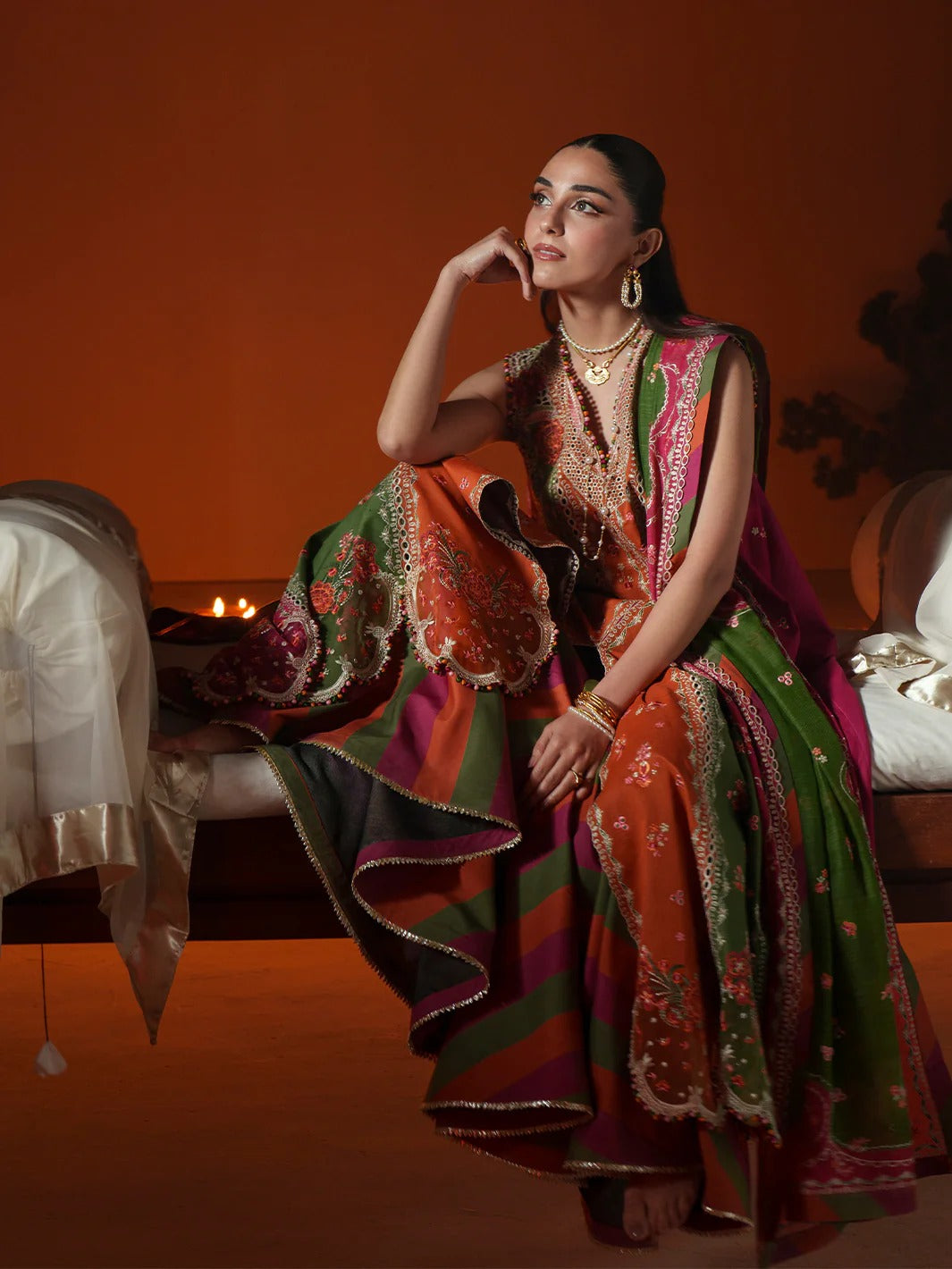 D-114-B | 3 PC Luxury Lawn