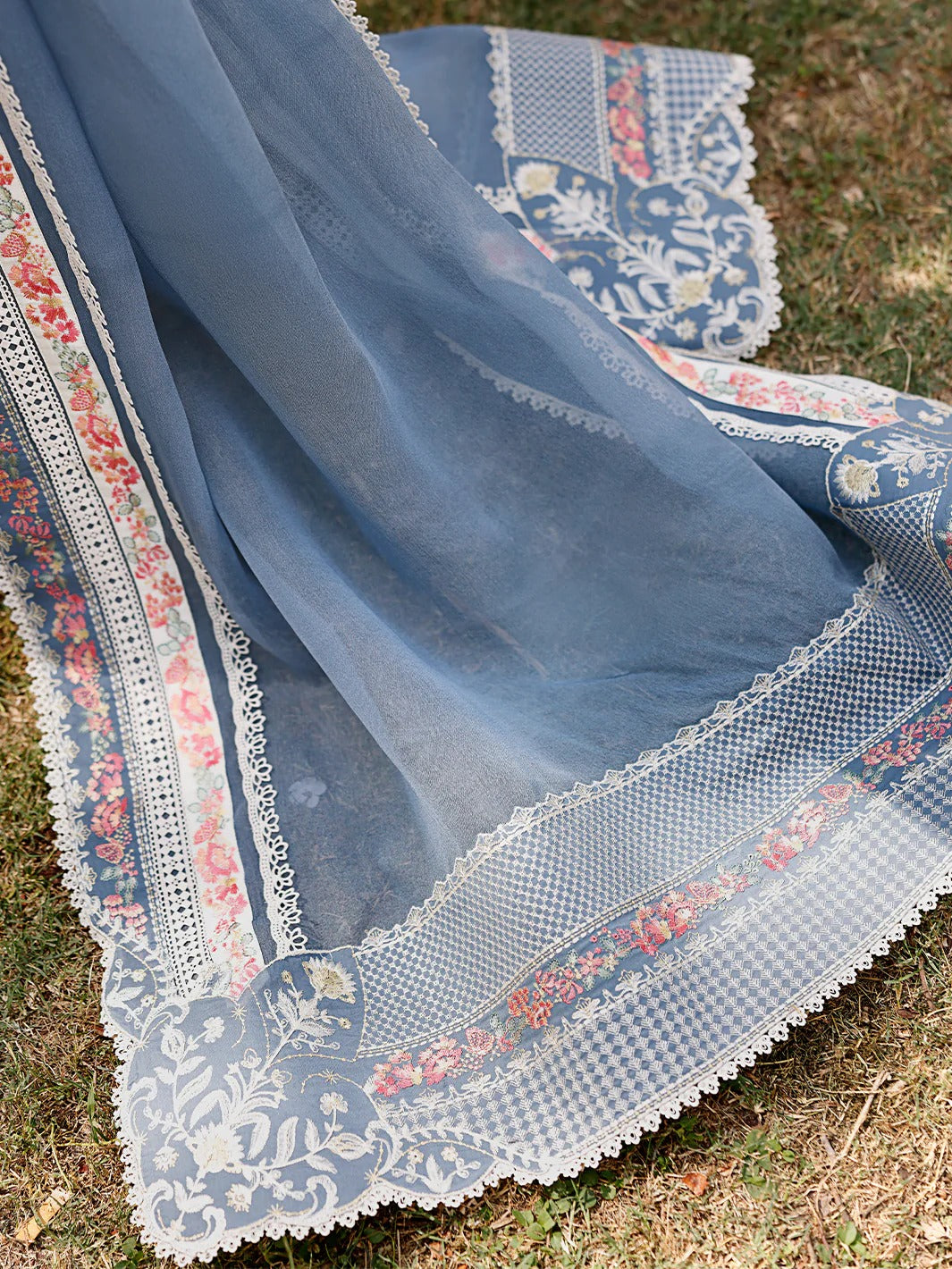 33 - B | 3 PC Luxury Lawn